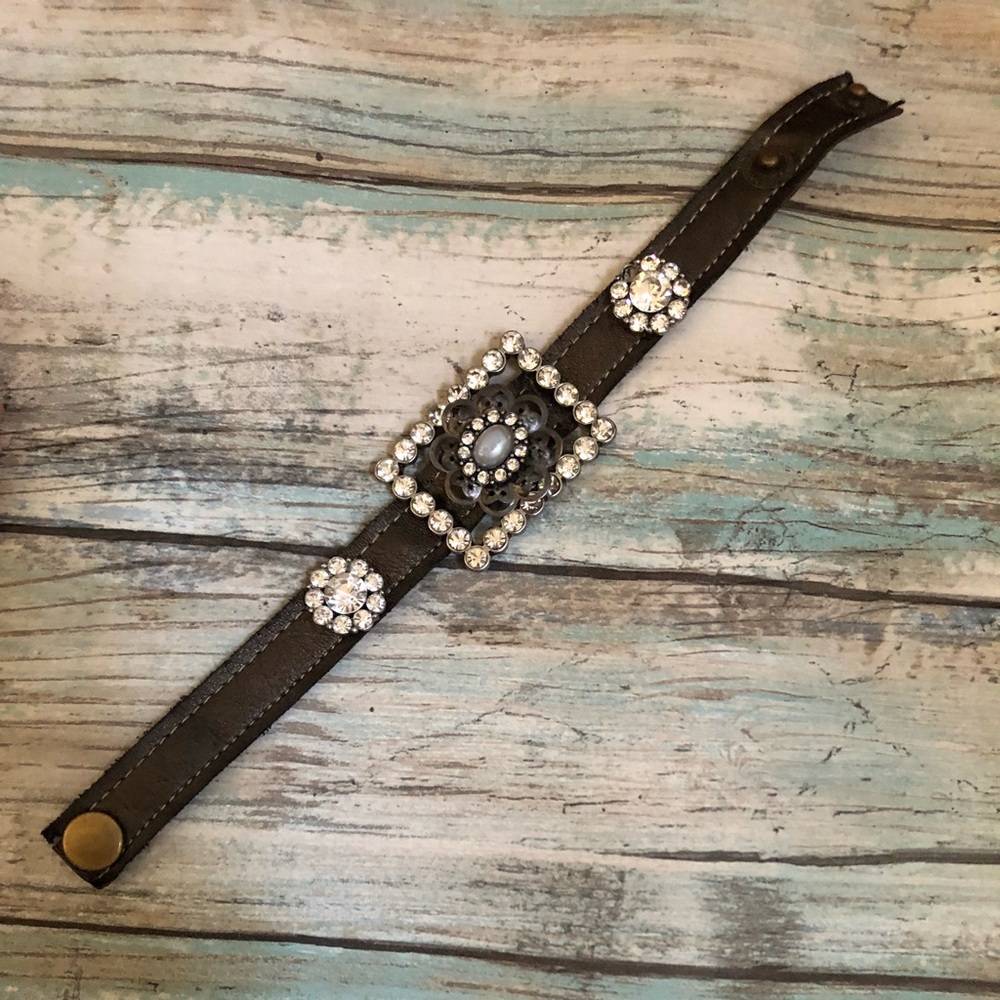 Bracelets - Picture 4 of 4